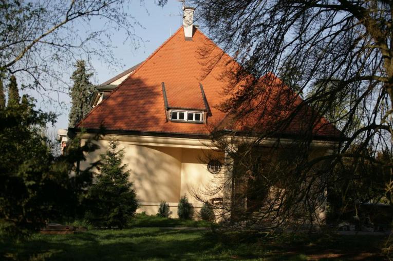 Vila Háj, Třeština 