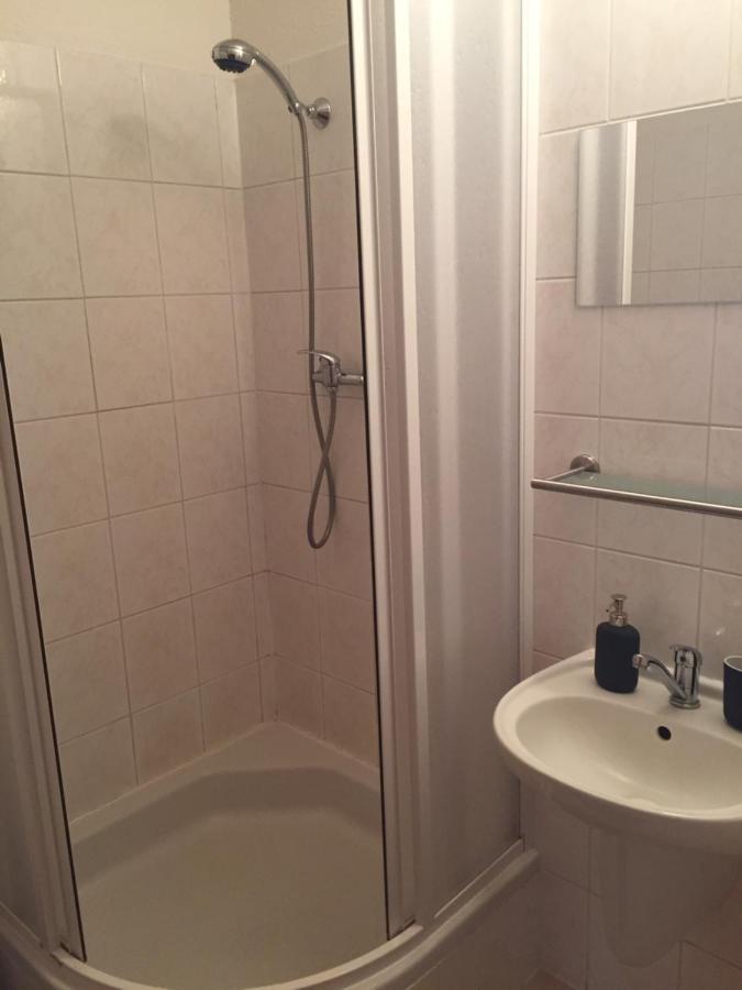 Vila Háj, Třeština 