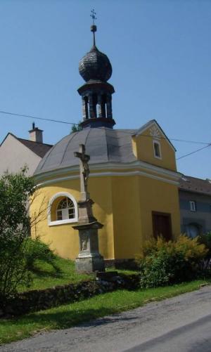 Kaple sv. Rodiny - Loštice, Žádlovice